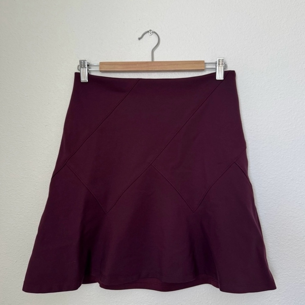 White House Black Market Seamed Ponte Fit & Flare Skirt in Cabernet Size 2